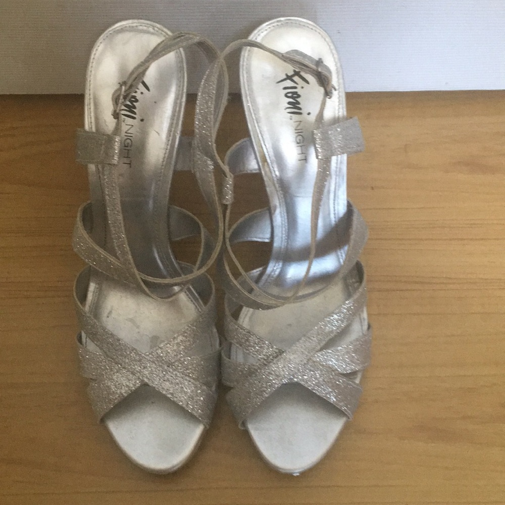 Payless Fioni Night Silver Heels